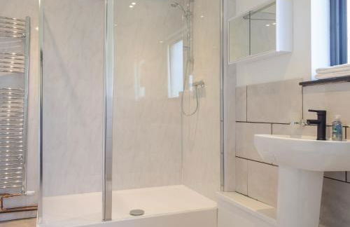 Hill View Lodge - Photo 15