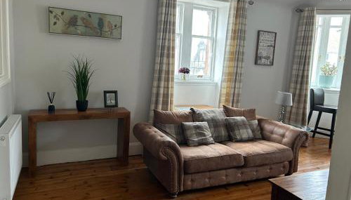 Spacious city centre apartment full of character - Foto 2