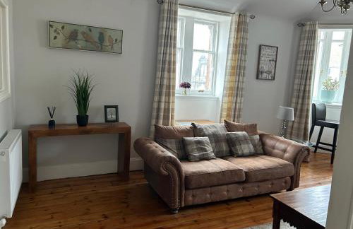 Spacious city centre apartment full of character - Foto 2