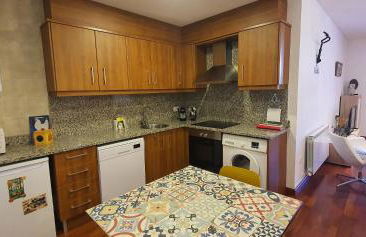 EL MUSSOL DE LA VILA Camprodon, balconets amb vistes a la plaça - Photo 23