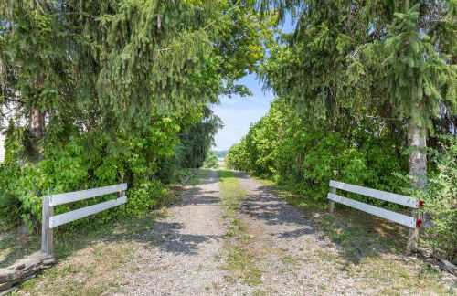 Keuka Wine Trail Vineyard View Farmhouse - Fire Pit & Game Room - Foto 66