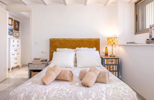 Charming 2 Bedroom Boutique Triplex Apartment with Private Terrace at Seville City Center by OCityzen - Foto 18