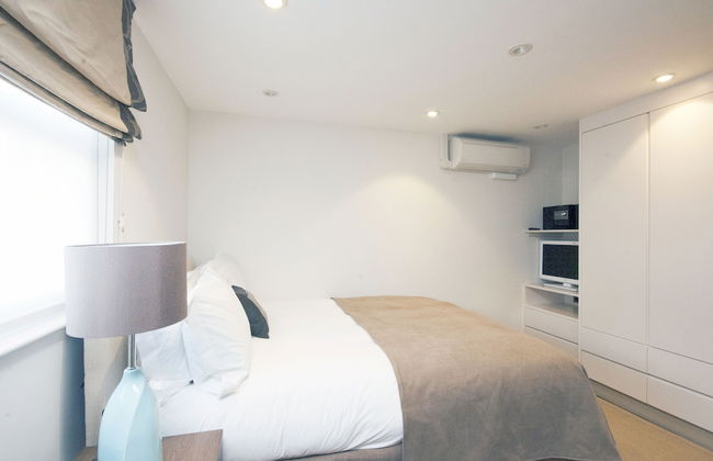 Claverley Court - Photo 6