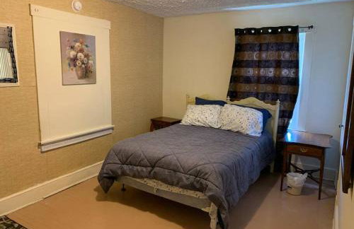 3 bedroom one bathroom townhouse - 20B Elm street Charlton Heights WV 25040 - Foto 9