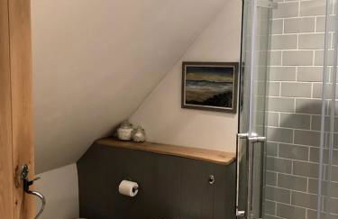 STABLES Stylish comfortable peaceful cottage with parking and outdoor space - Photo 75