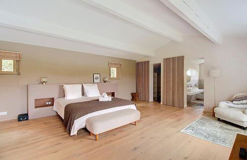 Superbe Mas Provençal rénové avec piscine, billard et climatisation à Paradou - Foto 50