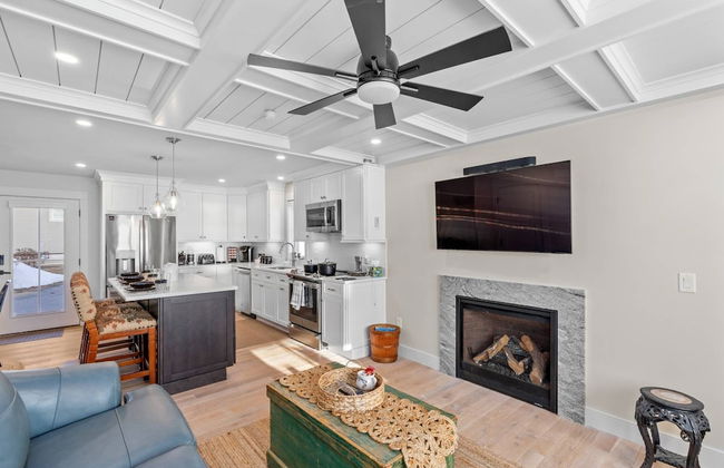 Lady of The Lake - Photo 58