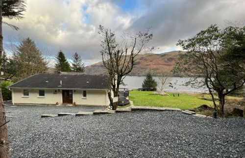 WATERSIDE 3 BED COTTAGE, HOT TUB, SAUNA, PVT BEACH - Foto 28