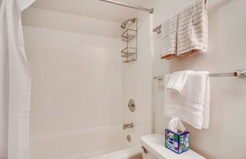 Bearfoot Apres Mtn-View Condo Less Than 1 Mi to Mt Snow! - Foto 18