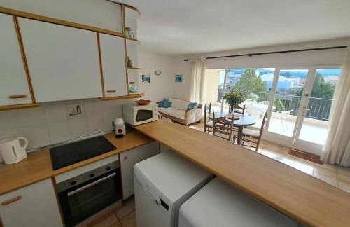 Apartamento con piscina a 50m de la playa - Foto 28
