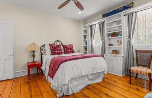 Coastal Victorian Home Walk to Downtown - Foto 23