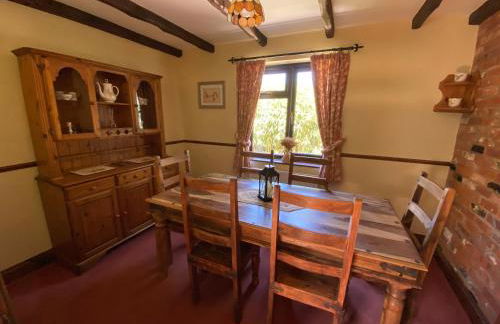 Stunning Rustic Home, New Forest National Park - Photo 27