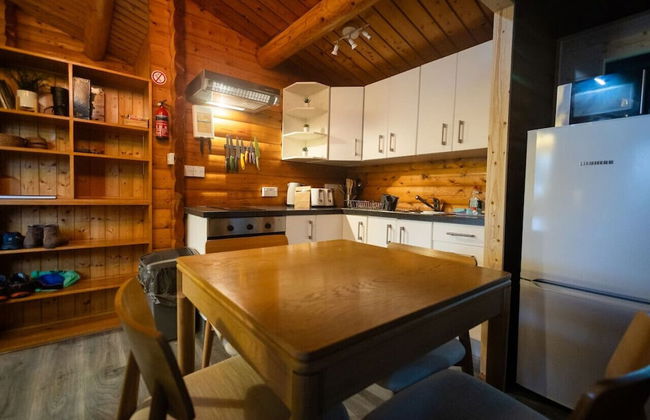 Rural 3 Bed Log Cabin Getaway - Foto 6