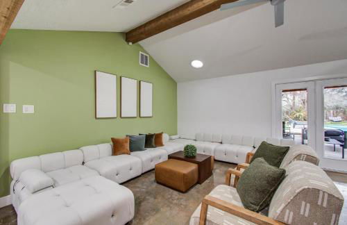 Rustic Modern Escape - 4BD-2BA with Pool & Patio - Foto 6