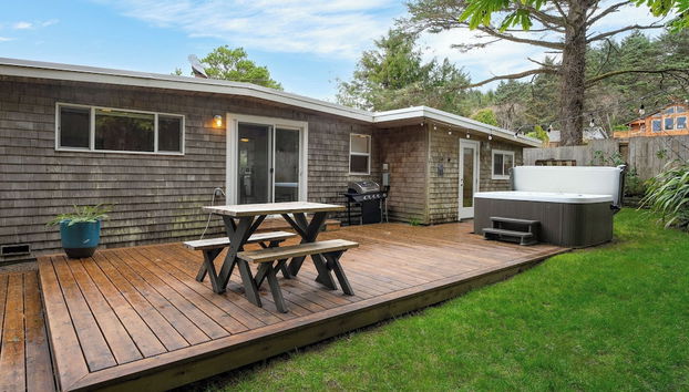 Four Bears by Avantstay Walk to Beach, Hot Tub, Ocean View - Foto 2, Interior