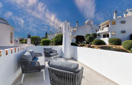 Casa Ella - Beautifully Renovated Townhouse Walkin - Foto 78