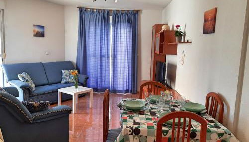 Apartamento playero con vistas a la montaña - Foto 2