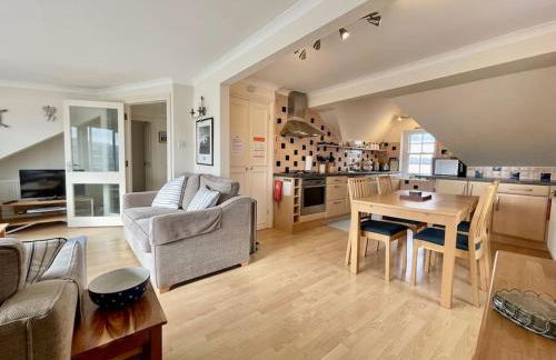 Salcombe - 2 bedroom flat, fantastic harbour views - Foto 13