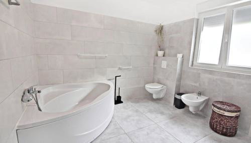 Comfortable holiday home with pool - Foto 5