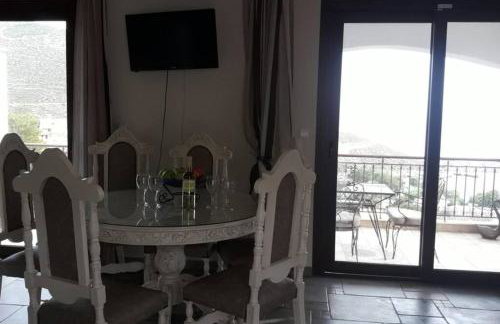 NIKIS SEASIDE HOUSE - Photo 60