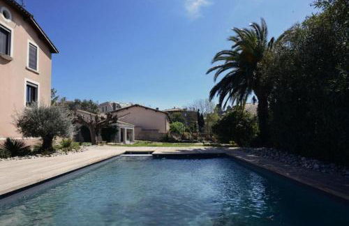 Le Clos Saint Jean, vue Cité, piscine et parking - Foto 10