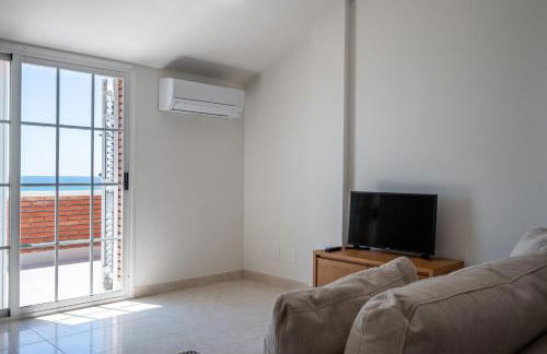 AT148 Frente la playa, jardín privado, vistas mar - Foto 39