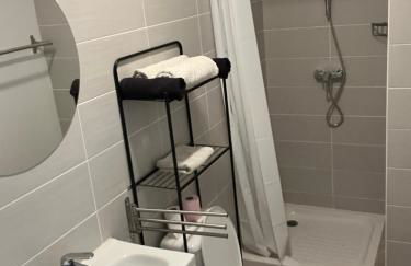 Studio tout équipé à la nuitée ou plus,proche aéroport Bastia - Foto 6