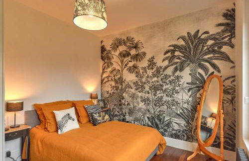 La Villa en Loire, avec Jacuzzi 6 places, Piscine chauffée, boulodrome, salle de jeu, 6 Chambres, vue Loire, 350M2 - Foto 8