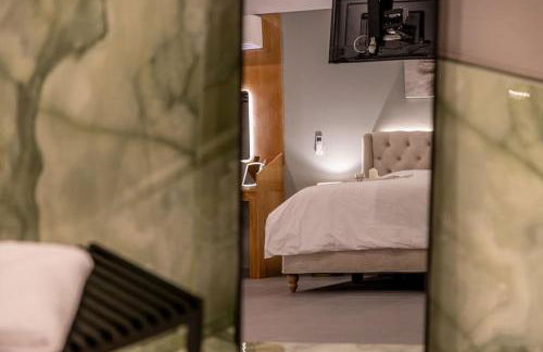 Smaragdi Luxury Jacuzzi Apartment Noho Premium Living - Foto 42