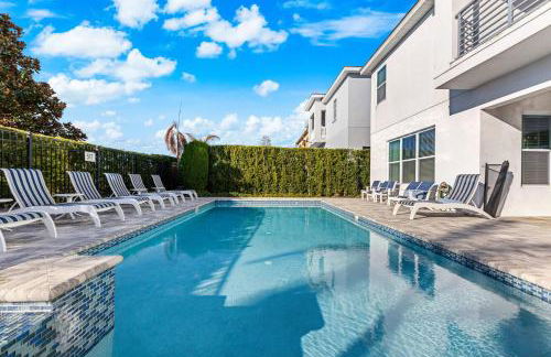 Happiest Home on Earth - Custom Pirate & Nature Bunks 8 King Suites Theater & Pool - Foto 64