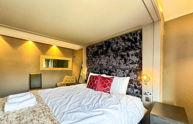 Beautiful Detached Villa - Jacuzzi Bath - Parking - Foto 13