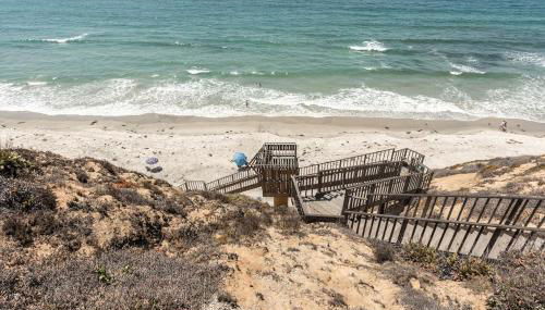 Luxury Beachfront Townhouse with Breathtaking Views - Foto 2