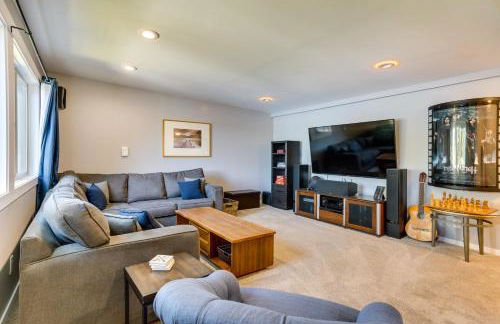 Gorgeous Long Lake Home with Dock, Kayak, SUP and More - Foto 6