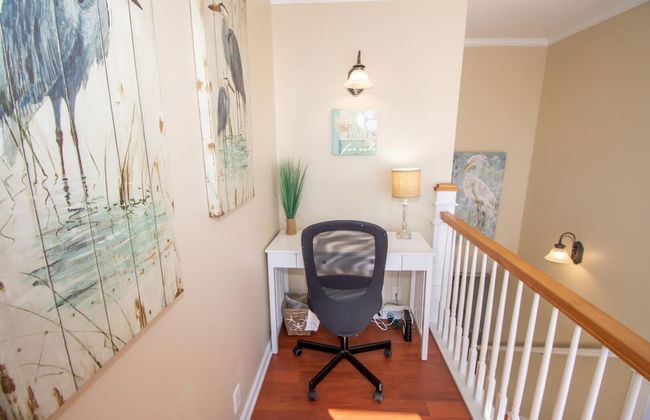 Spacious Ocean View Home w/ New Furniture, Huge Deck, & Wifi - Foto 44