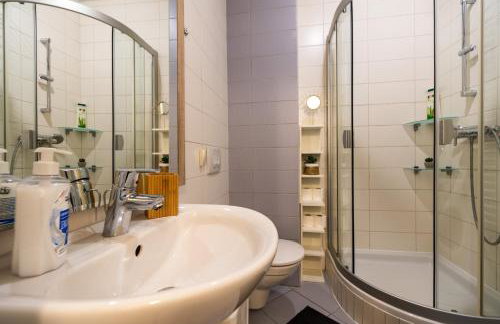 Flexible SelfCheckIns 29 - Zagreb - 1 Bedrooom - Loggia - New - Foto 13