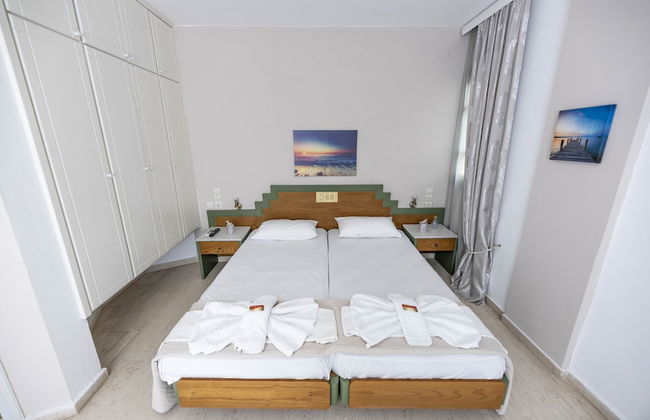 Helen Suites - Photo 4