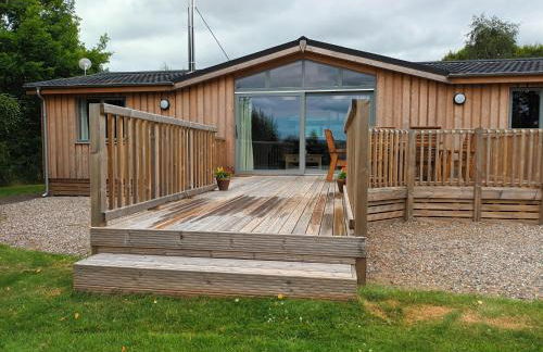 Birch Lodge, Pitlandie - Luxury 2 Bedroom Lodge with Sauna - Photo 2
