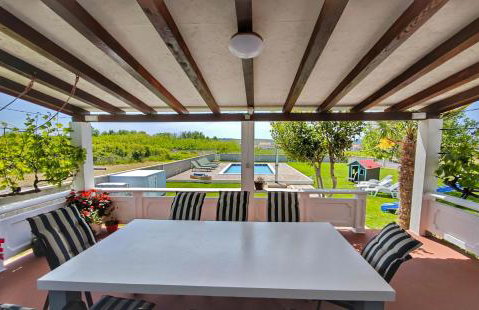 House Rose with Garden and Pool - Foto 16