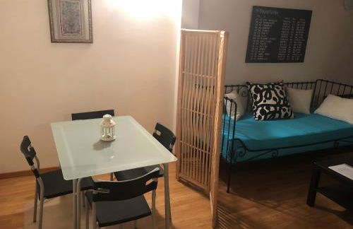 Edificio con 2 opciones DUPLEX 3 DORMITORIOS Y APARTAMENTO 1 DORMITORIO EN PLAZA MAYOR - Foto 2