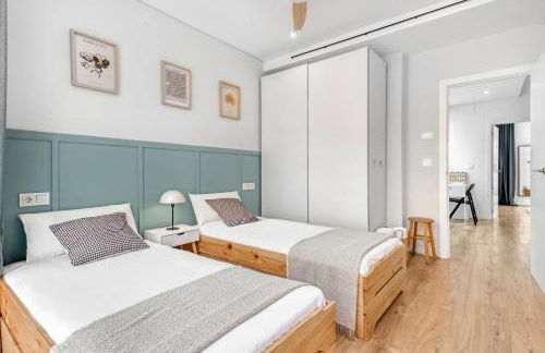 LeonAlba House Private Villa Private rooftop Private Pool Private Andalusian Courtyard Free Parking BBQ 8 Guests - Foto 29