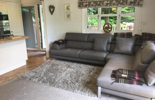 Mistletoe One Luxury Lodge with Hot Tub Windermere - Photo 42