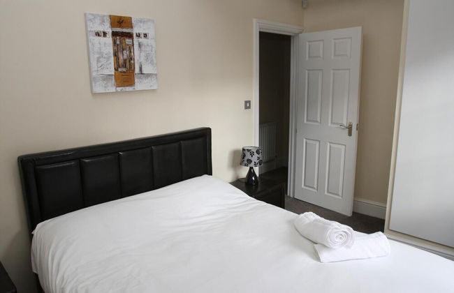 Guards View Windsor - Photo 5