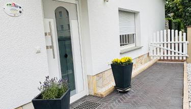 Casa Harmonia Ferienhaus- Ruhig und gemütlich am Pestalozzipark, Gesundbrunnen - Foto 3