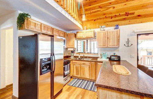 Near Hiking Trails Wooded Cabin in Lakeside! - Foto 7