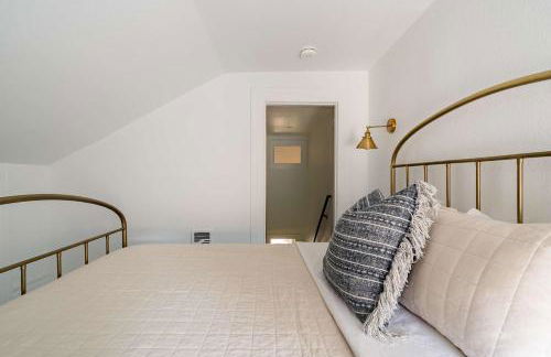 Stay Portland - The Câlin Suite - Posh Local Boutiques & Eateries - Foto 13