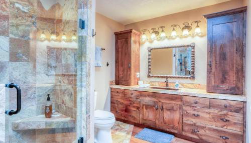 Lakefront Estate w Private Beach on Flathead Lake - Foto 5