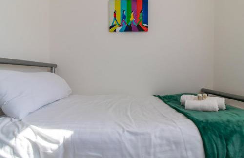 Renovated Home Chilton Dog Friendly Sleeps 5 - Pass the Keys - Foto 36