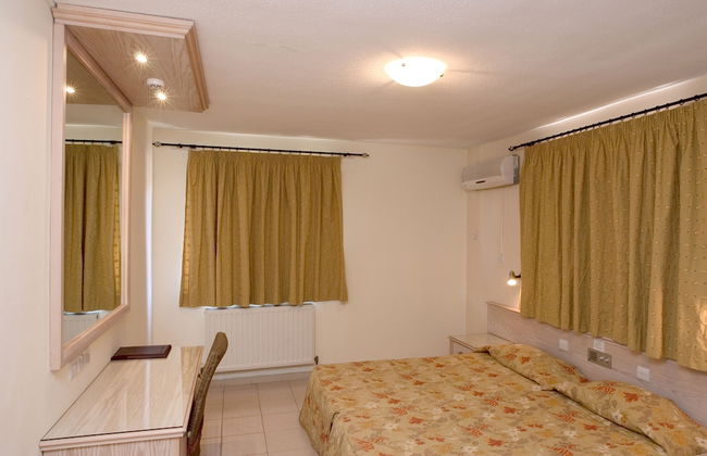 Senator Hotel Apartments - Adults Only - Foto 12