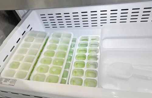 Vacay Spot Happy Escape 15 Min Beach Massage Shower Prime LOC! 6 blocks away from Bars, Nite Clubs, Res, Shops - Photo 42