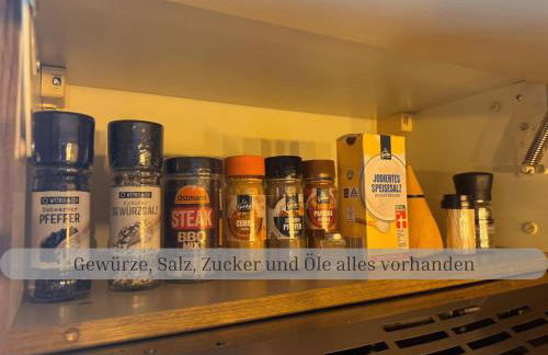 Lodge of Africa - einzigartige Themenzimmer, eingezäunten Garten, Sauna, Whirlpool & Kamin, Hunde willkommen, Gasgrill, voll ausgestattete Küche, großer Essbereich, Hamburg & Stade in der Nähe - Photo 32